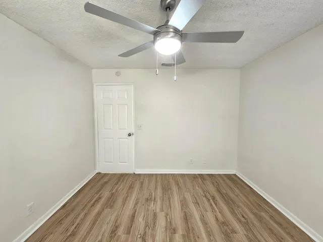 Residence photo 23