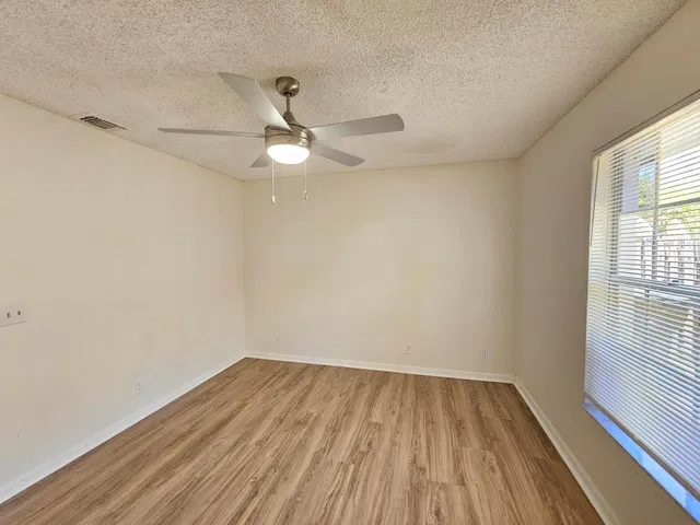 Residence photo 26