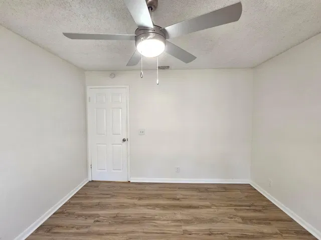 Residence photo 27