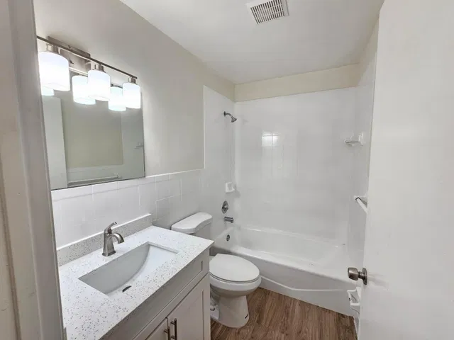 Residence photo 30