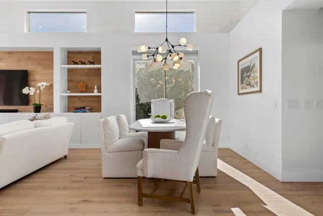 Residence photo 18