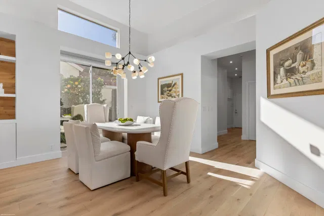 Residence photo 19