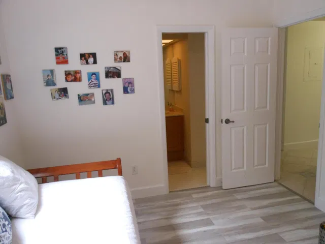 Unit 309 photo 12