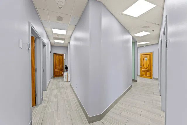 Residence photo 30
