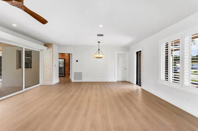 Residence photo 4