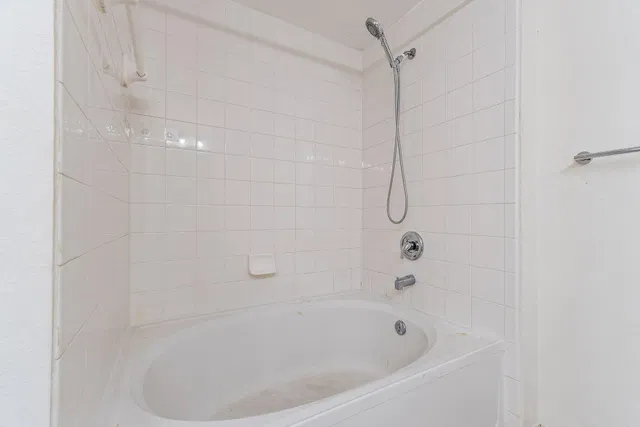 Unit 106 photo 30