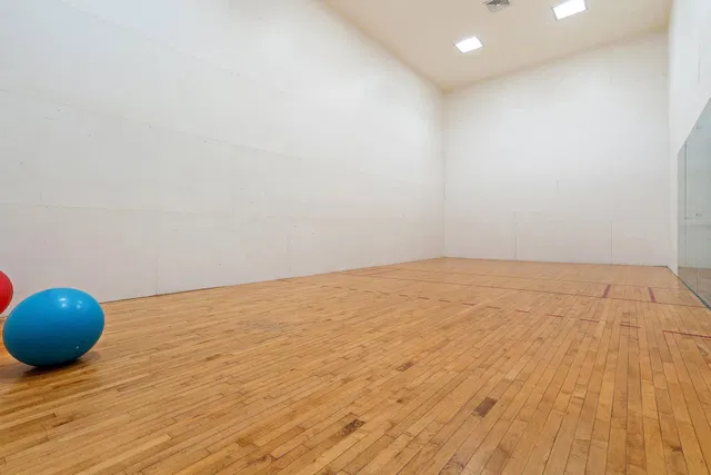 Unit 106 photo 52