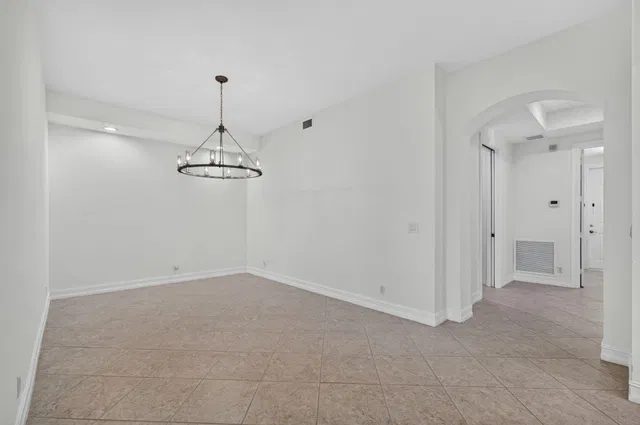 Residence photo 9