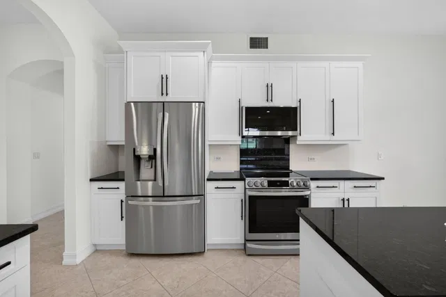 Residence photo 15