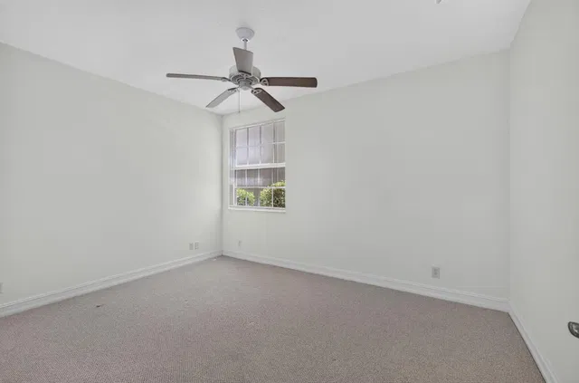 Residence photo 39