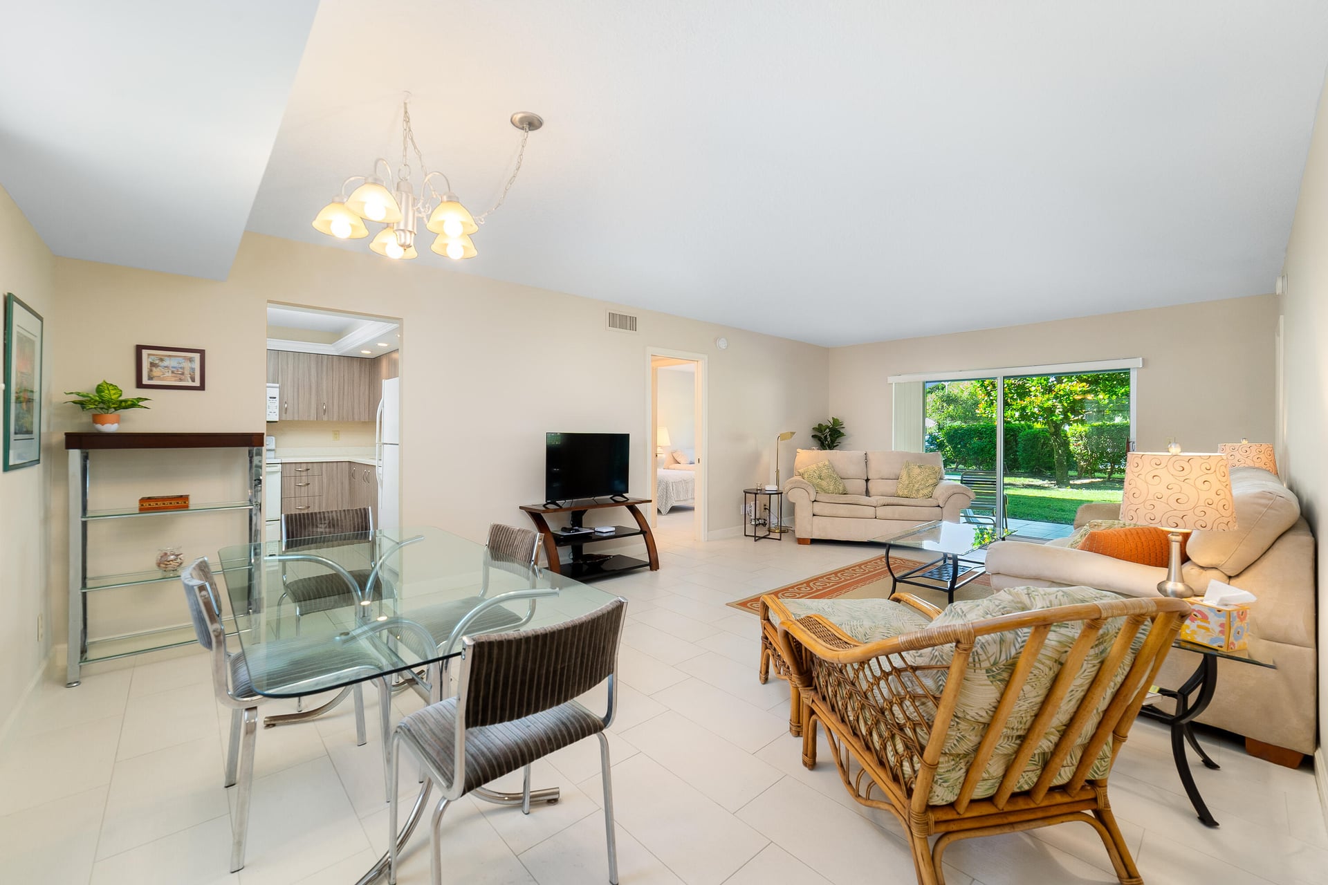 Singer Island Unit 407 photo 5