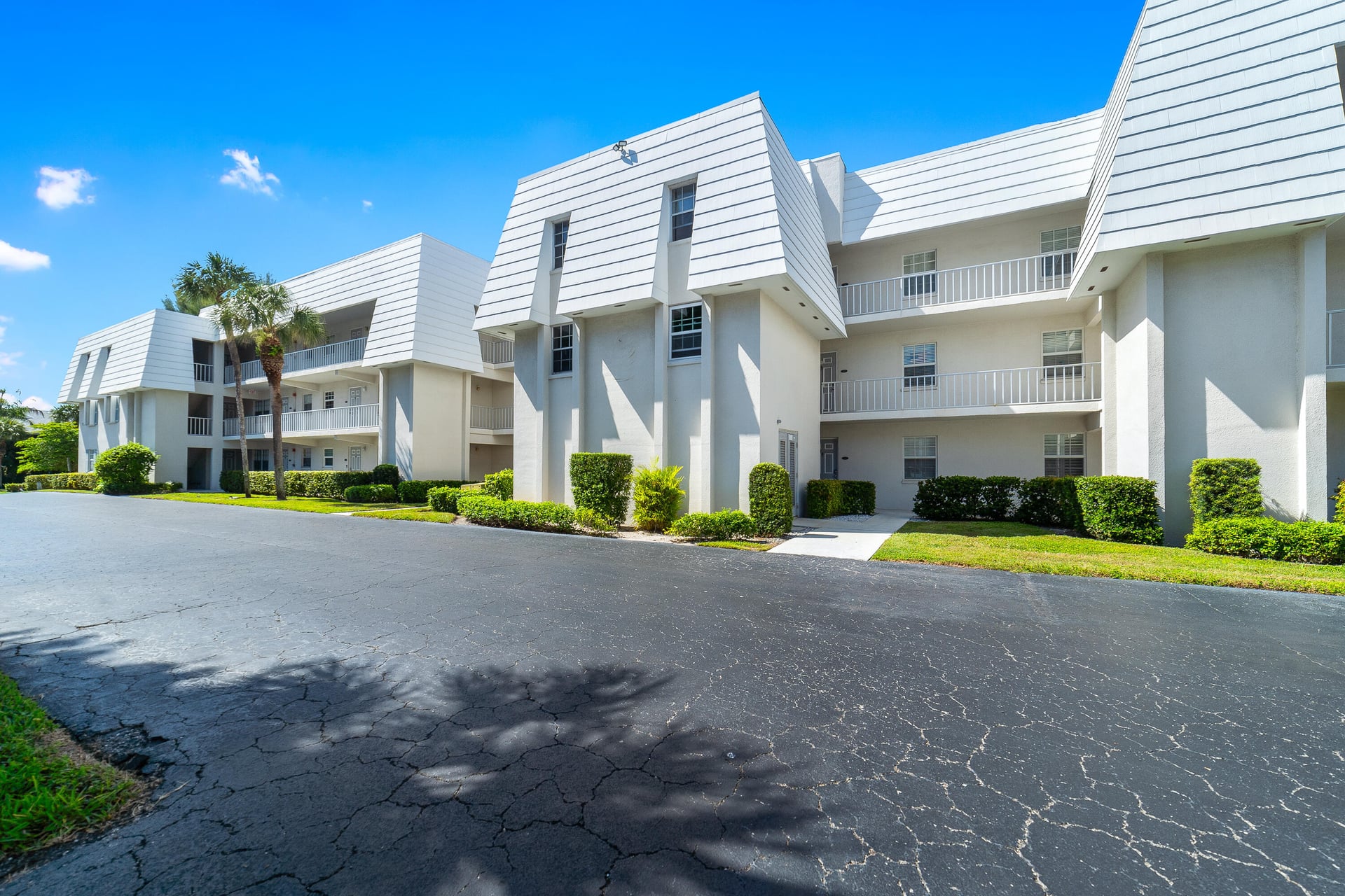 Singer Island Unit 407 photo 17