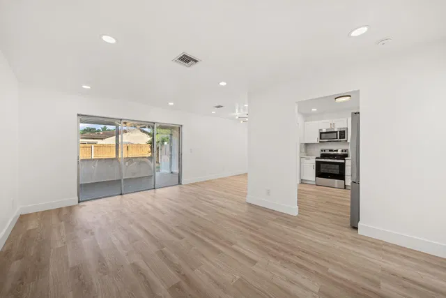 Residence photo 6