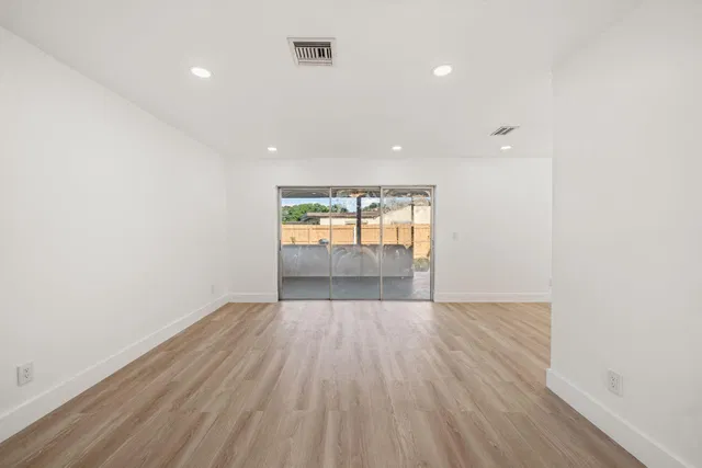 Residence photo 9
