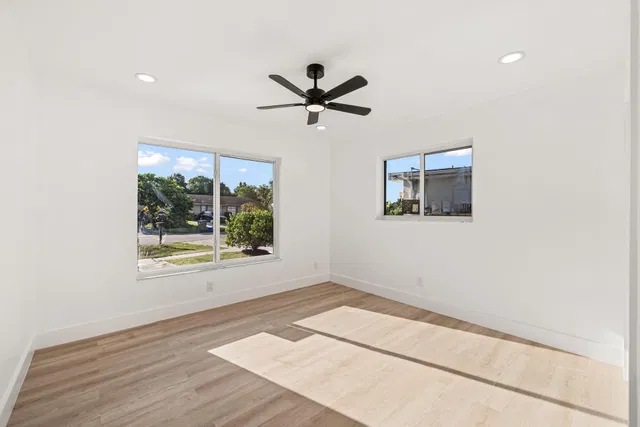 Residence photo 15