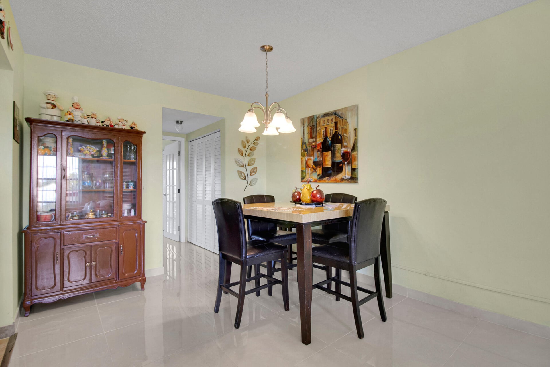 Residence photo 6
