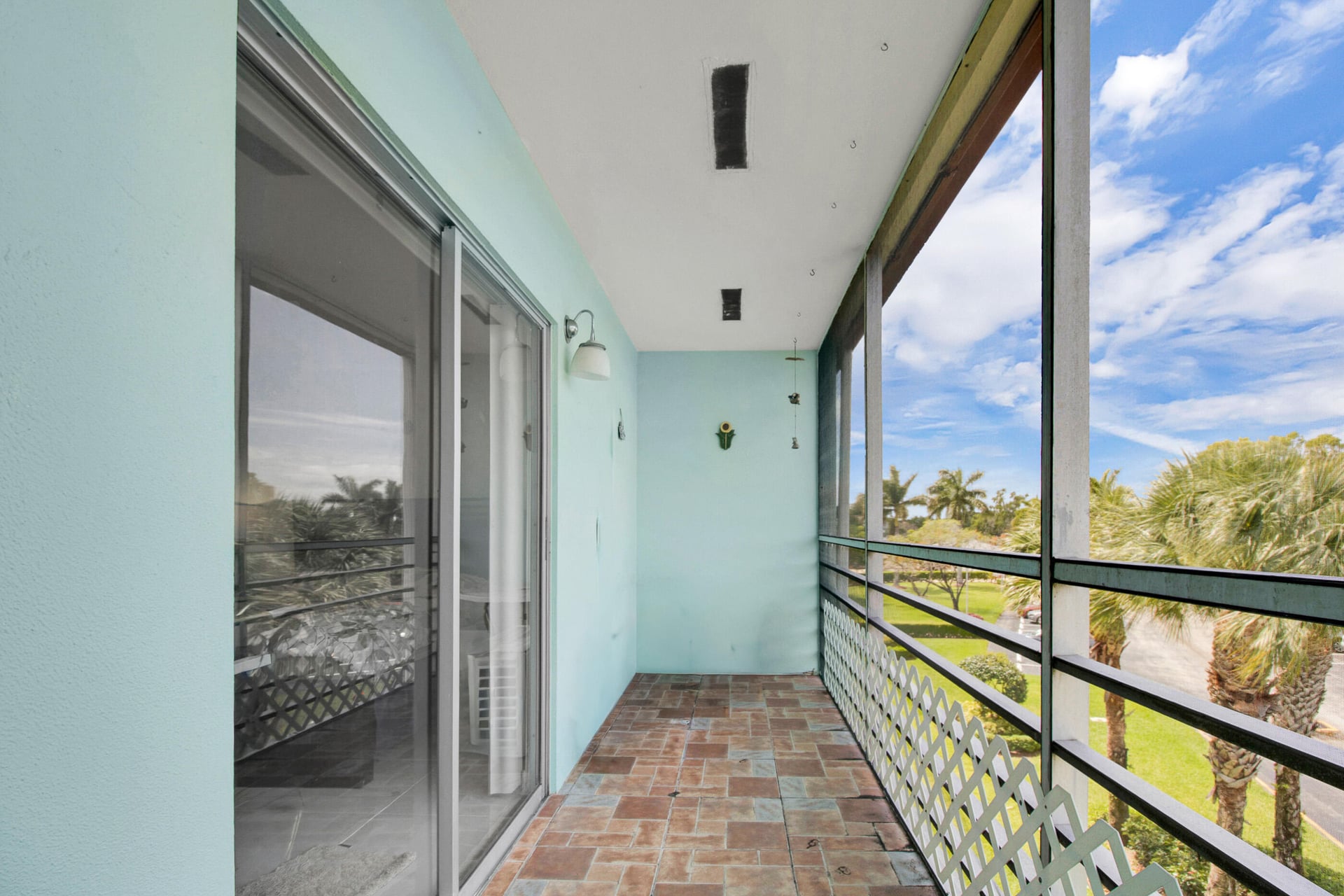 Residence photo 12