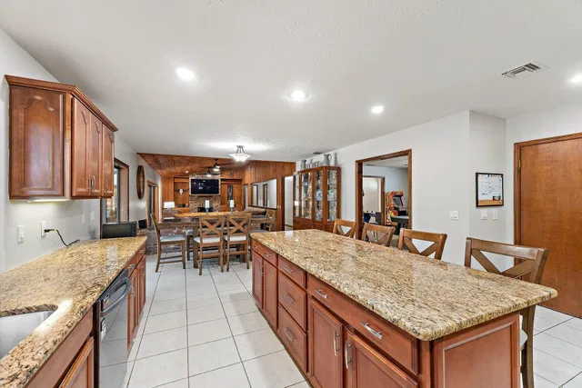  Residence photo 16