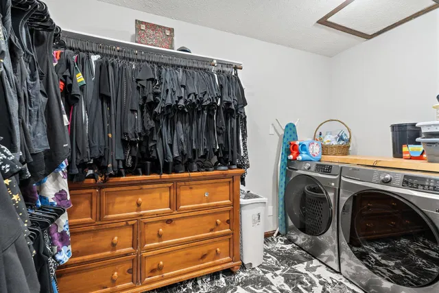  Residence photo 27
