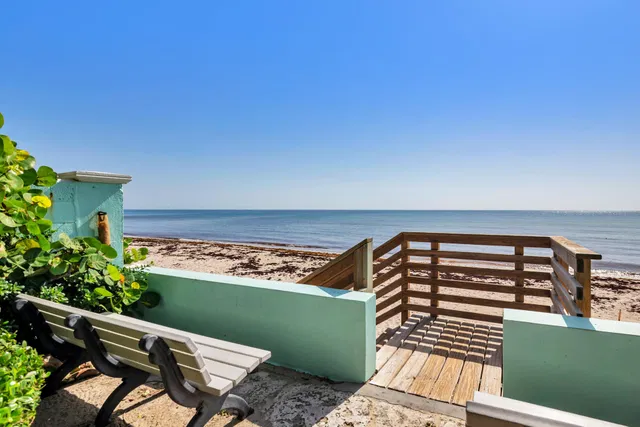 North End Palm Beach Residence photo 2