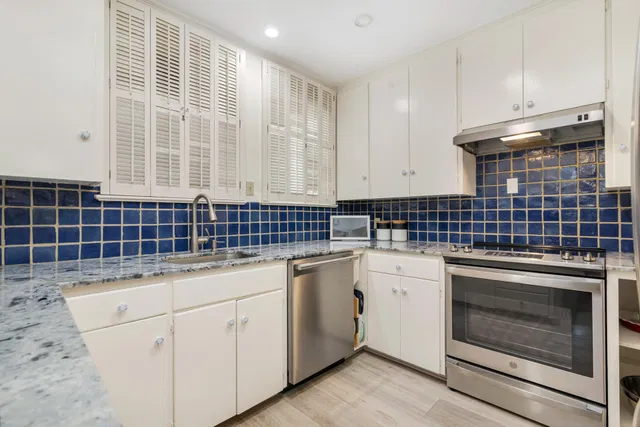 North End Palm Beach Residence photo 9