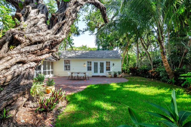 North End Palm Beach Residence photo 28