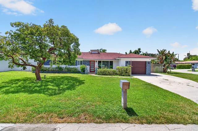 Residence photo 2