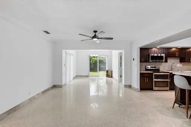 Residence photo 13
