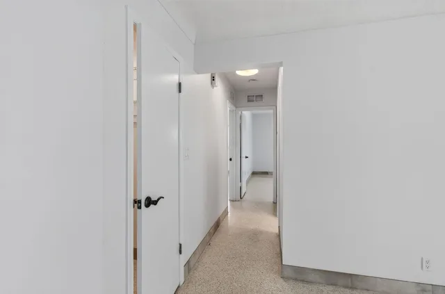 Residence photo 24