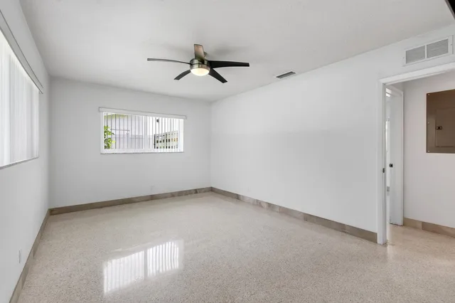 Residence photo 27