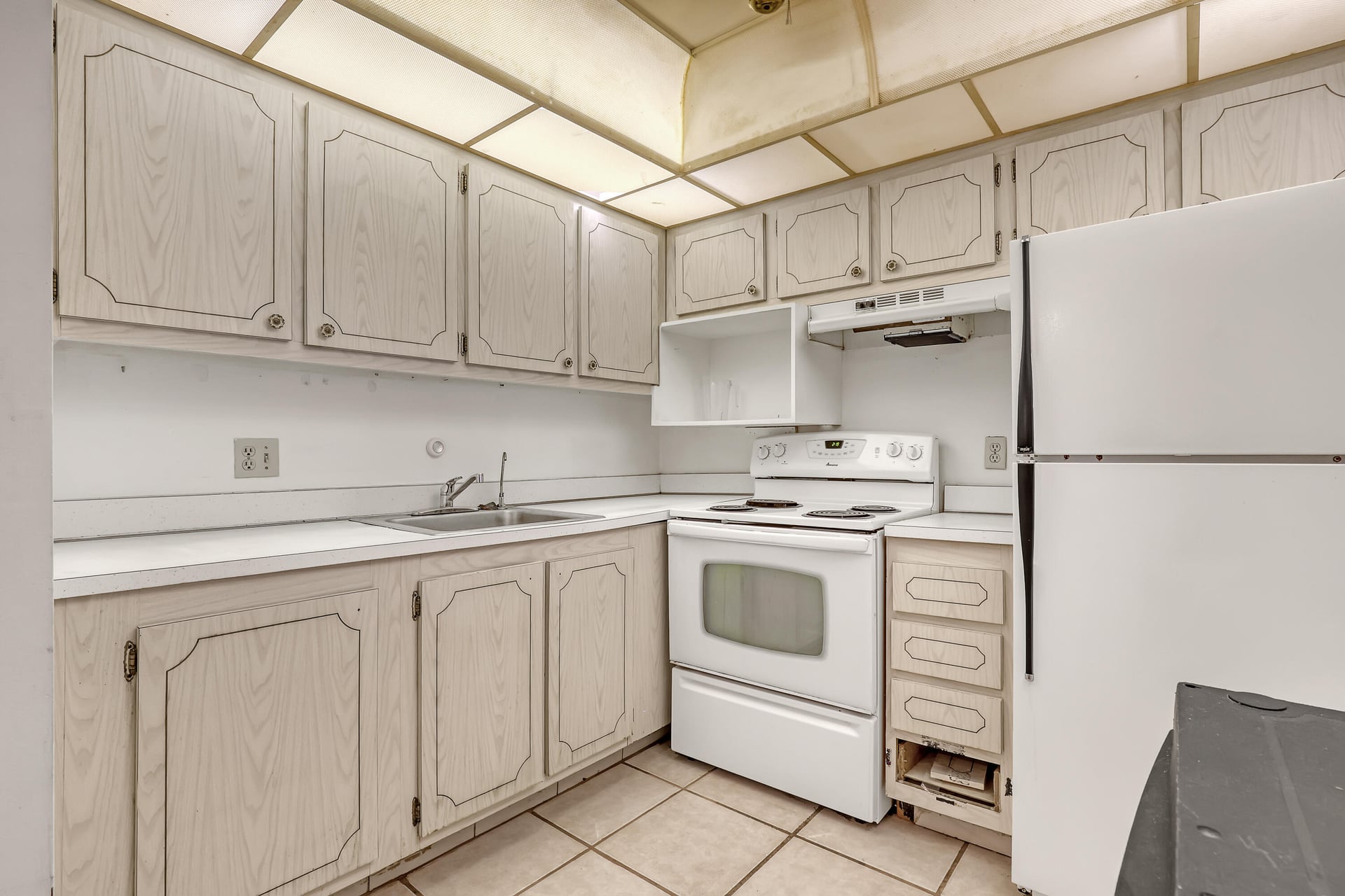 Unit 117 photo 7