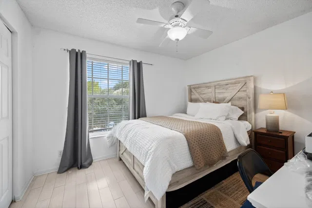 Residence photo 15