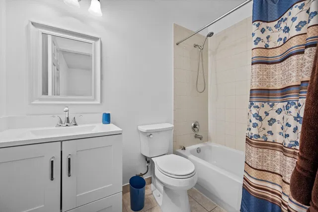 Residence photo 16