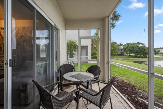 Residence photo 18