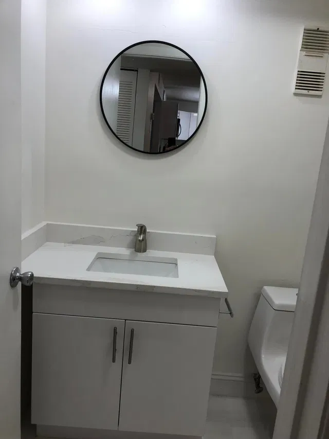 Unit 2140 photo 6