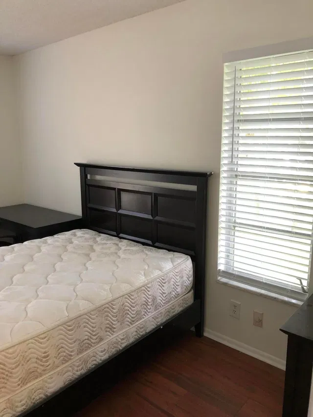 Unit 2140 photo 12