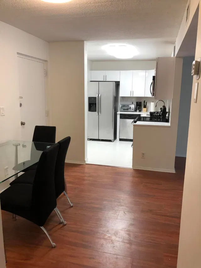 Unit 2140 photo 14