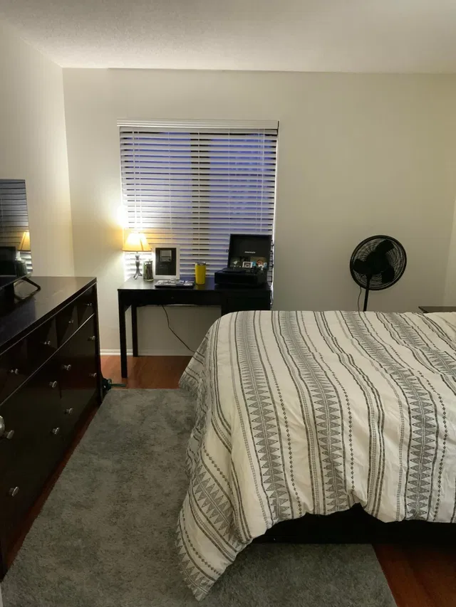 Unit 2140 photo 17