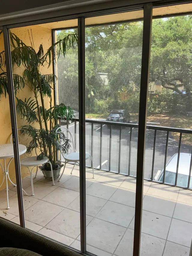 Unit 2140 photo 25