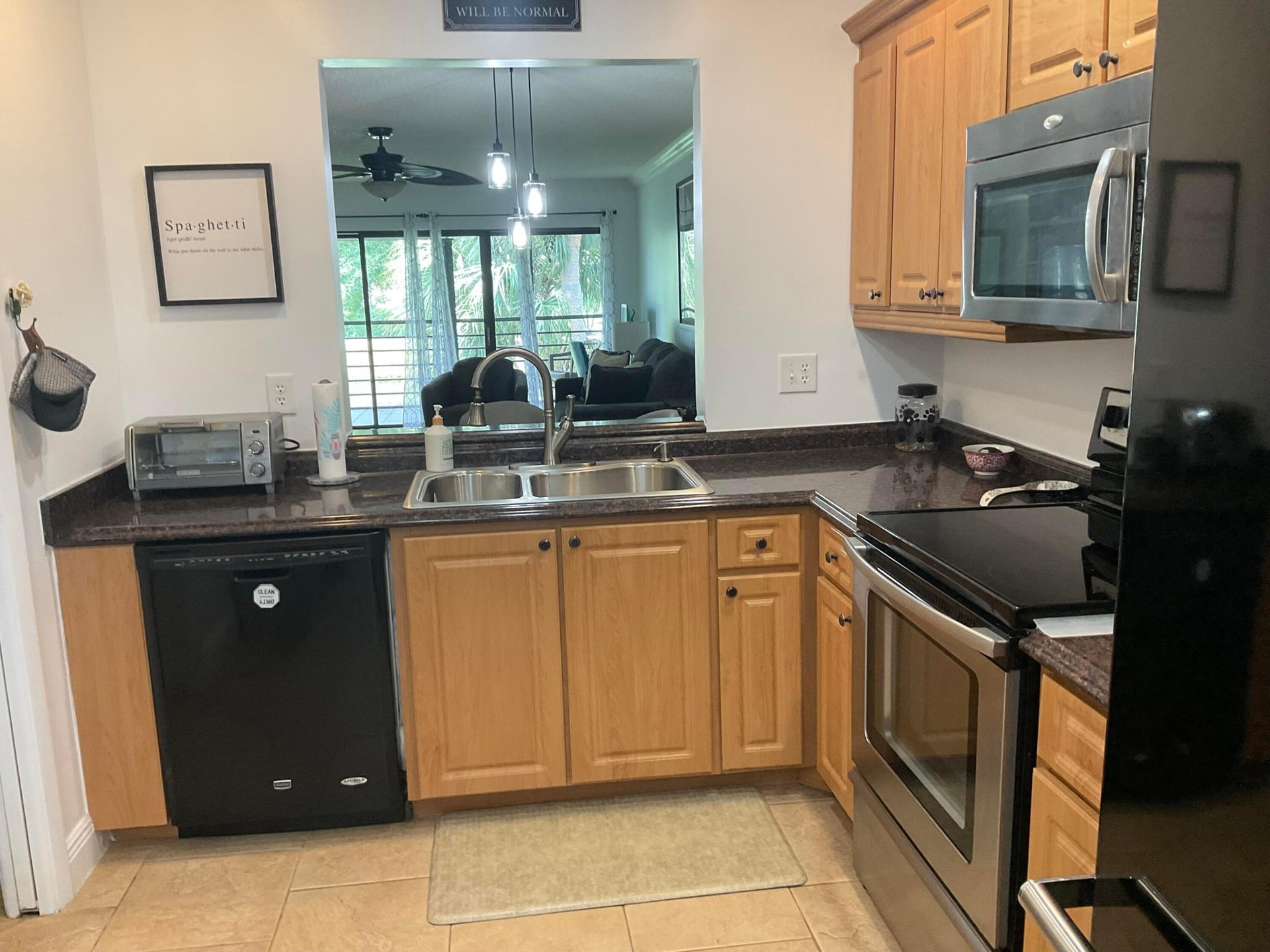 Unit 212E photo 6