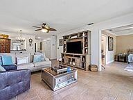 Unit 212E photo 11