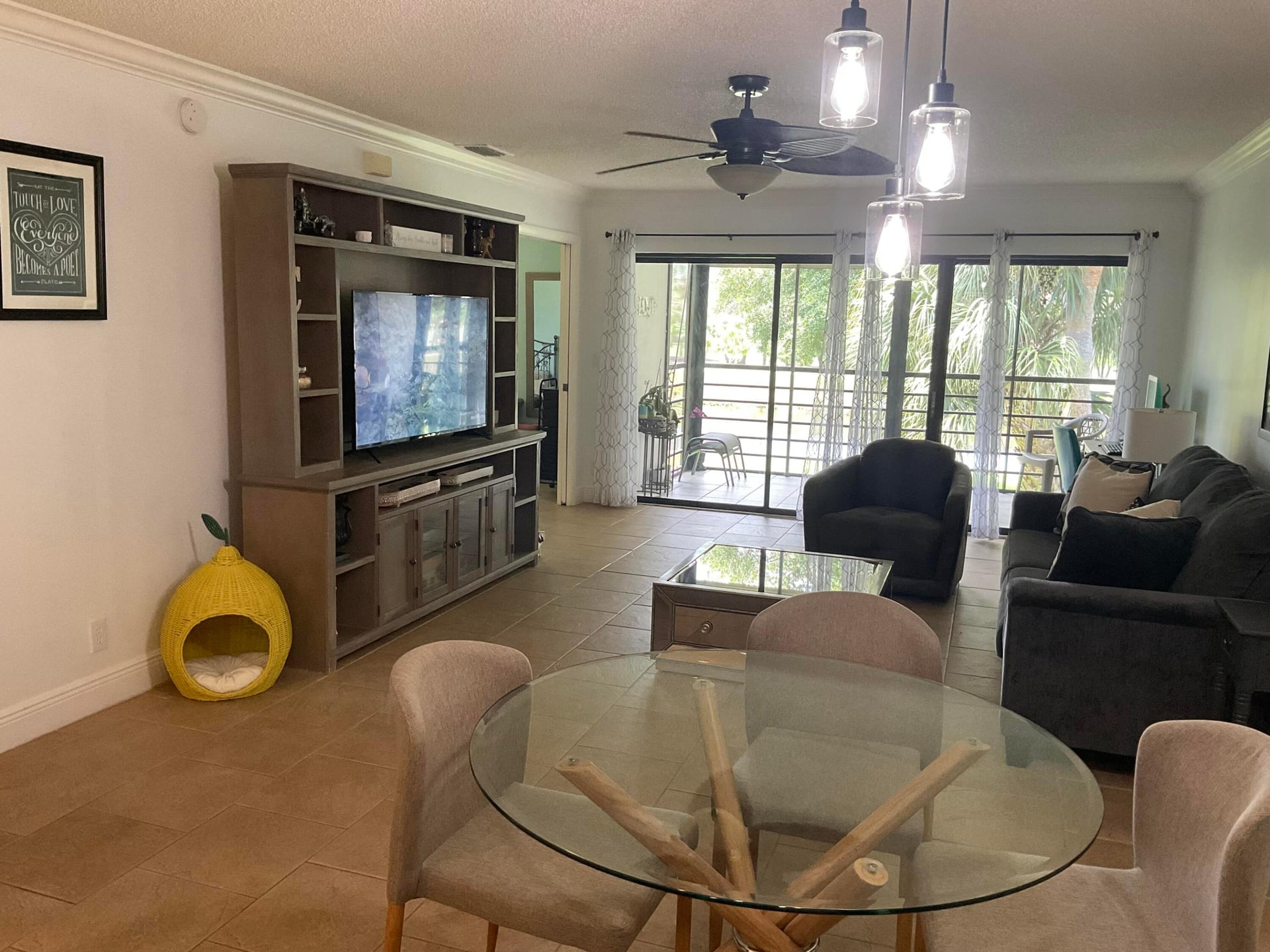 Unit 212E photo 12
