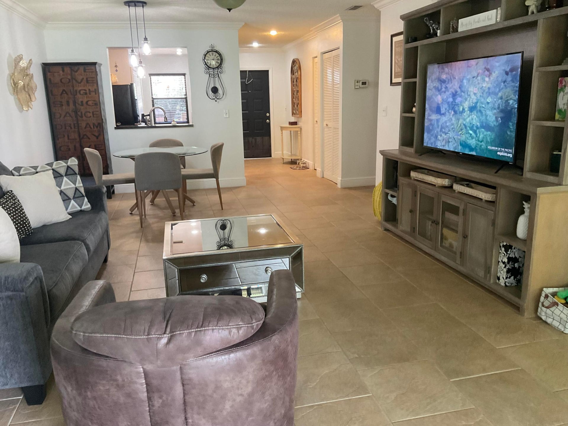 Unit 212E photo 15