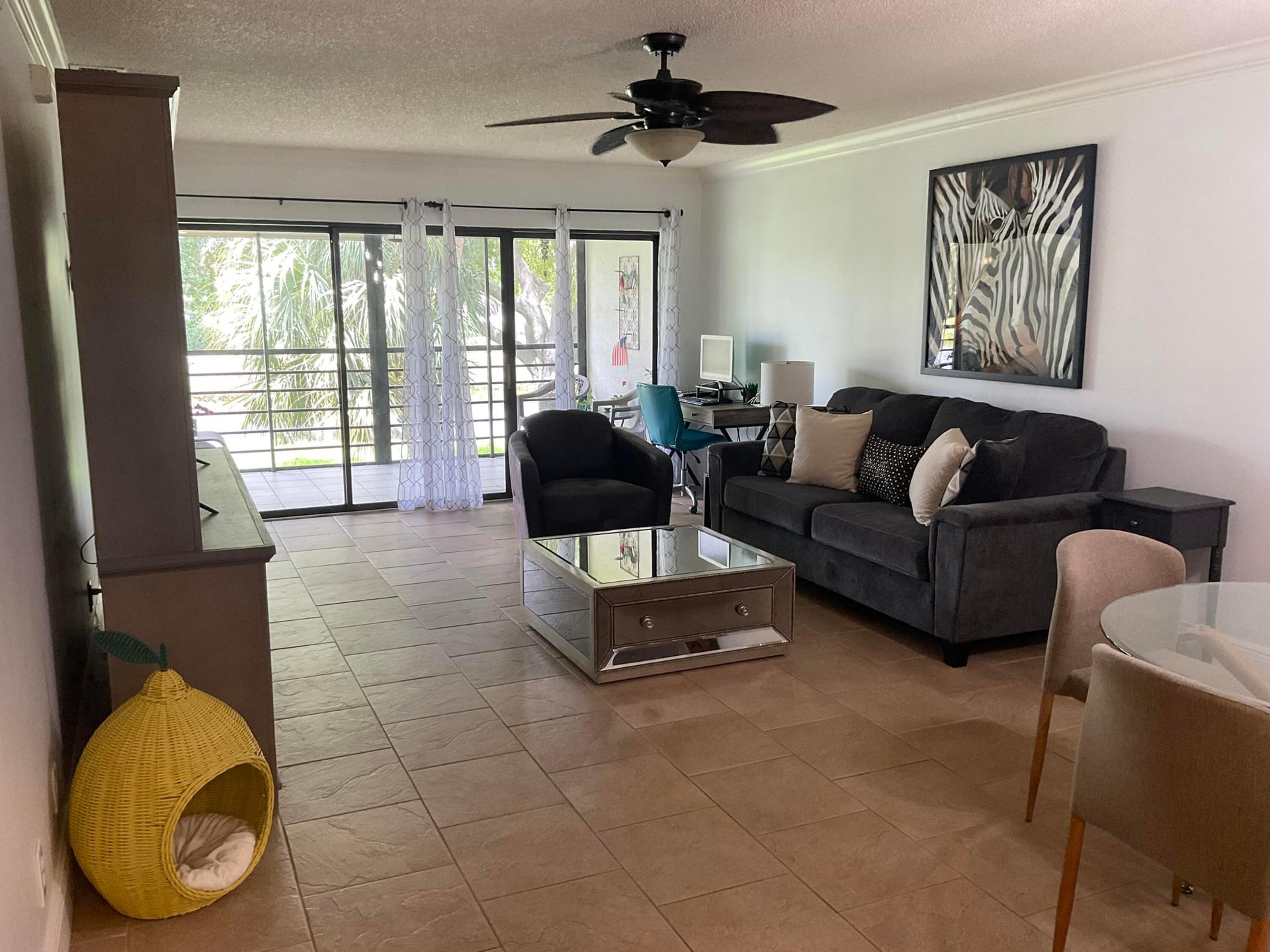 Unit 212E photo 16