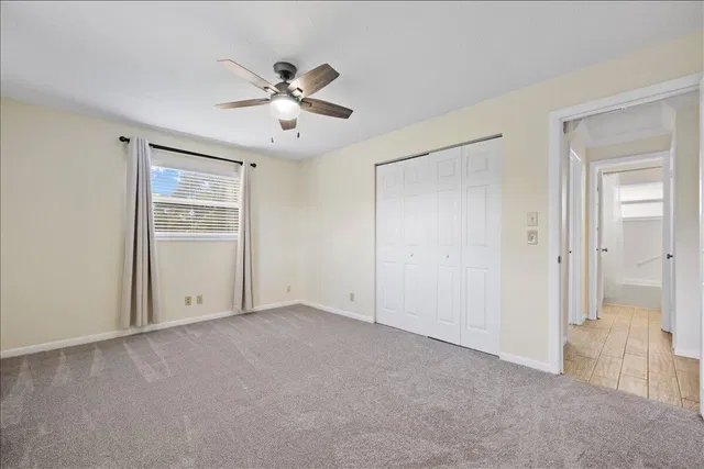 Unit 262 photo 7