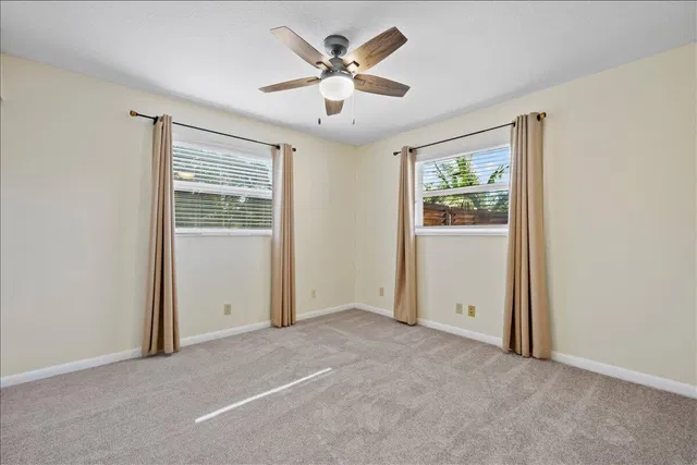 Unit 262 photo 8