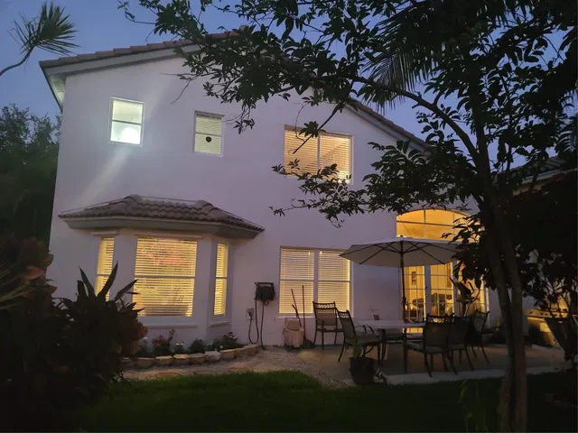 Residence photo 5