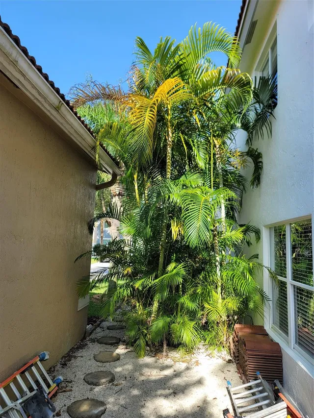 Residence photo 24