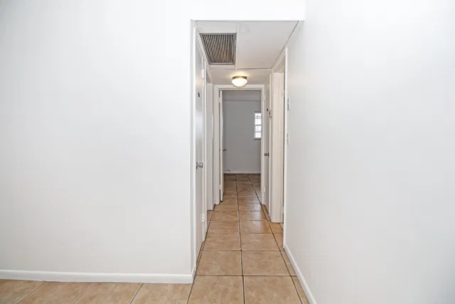 Residence photo 9