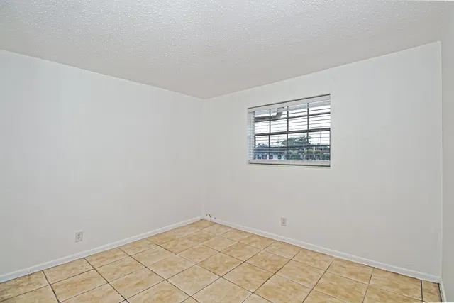 Residence photo 14
